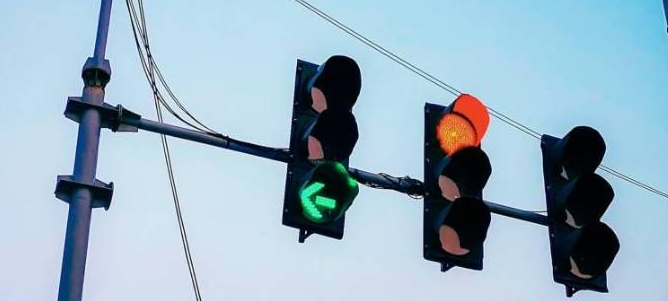 ��·��ͨ�źŵ�